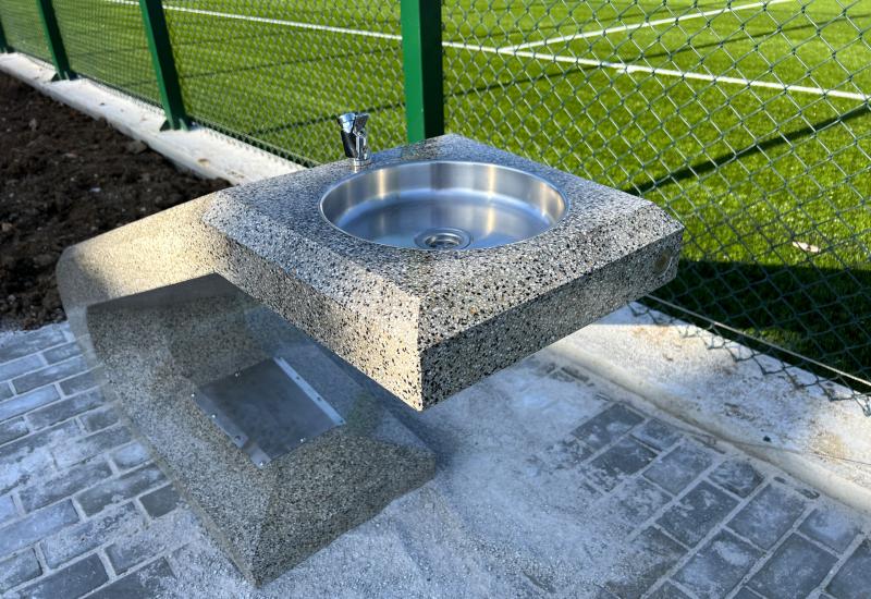 Pitnik za vodo ETE255